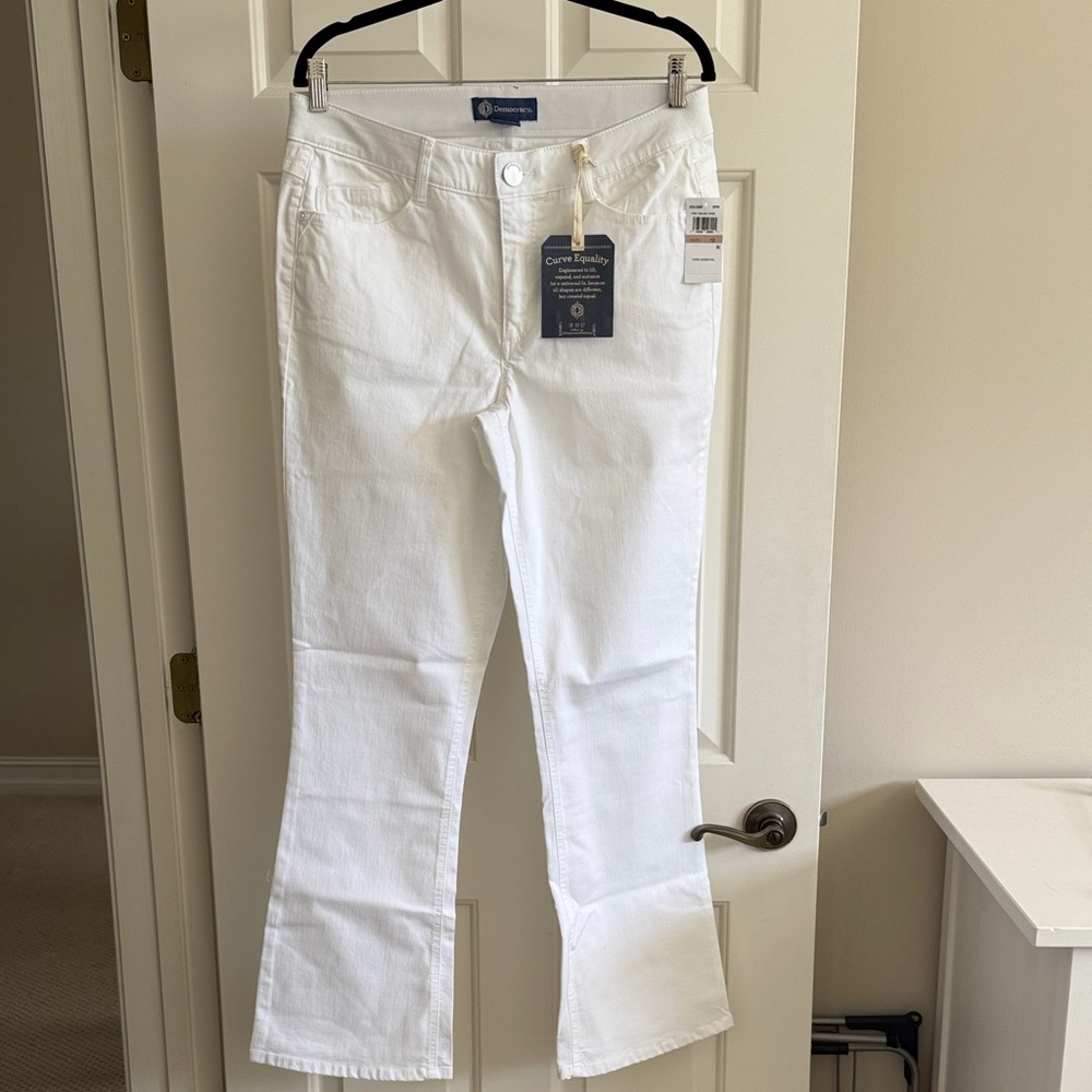 Democracy White Flare Jeans NWT